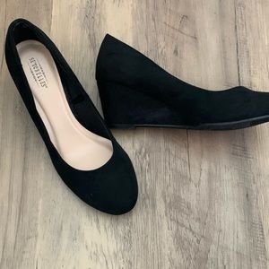 Seychelles Wedge Heels, Black, Comfortable, Women’s Size 9